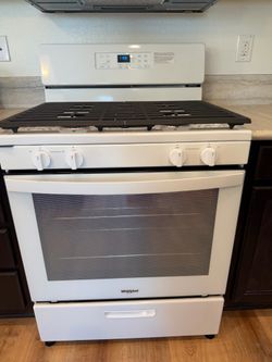 Whirlpool White Stove
