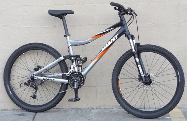 Giant Yukon Fx Full Suspension Mountain Bike (small Frame)