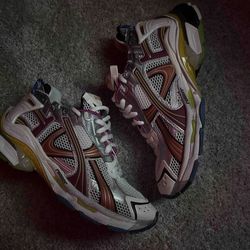 balenciaga runners