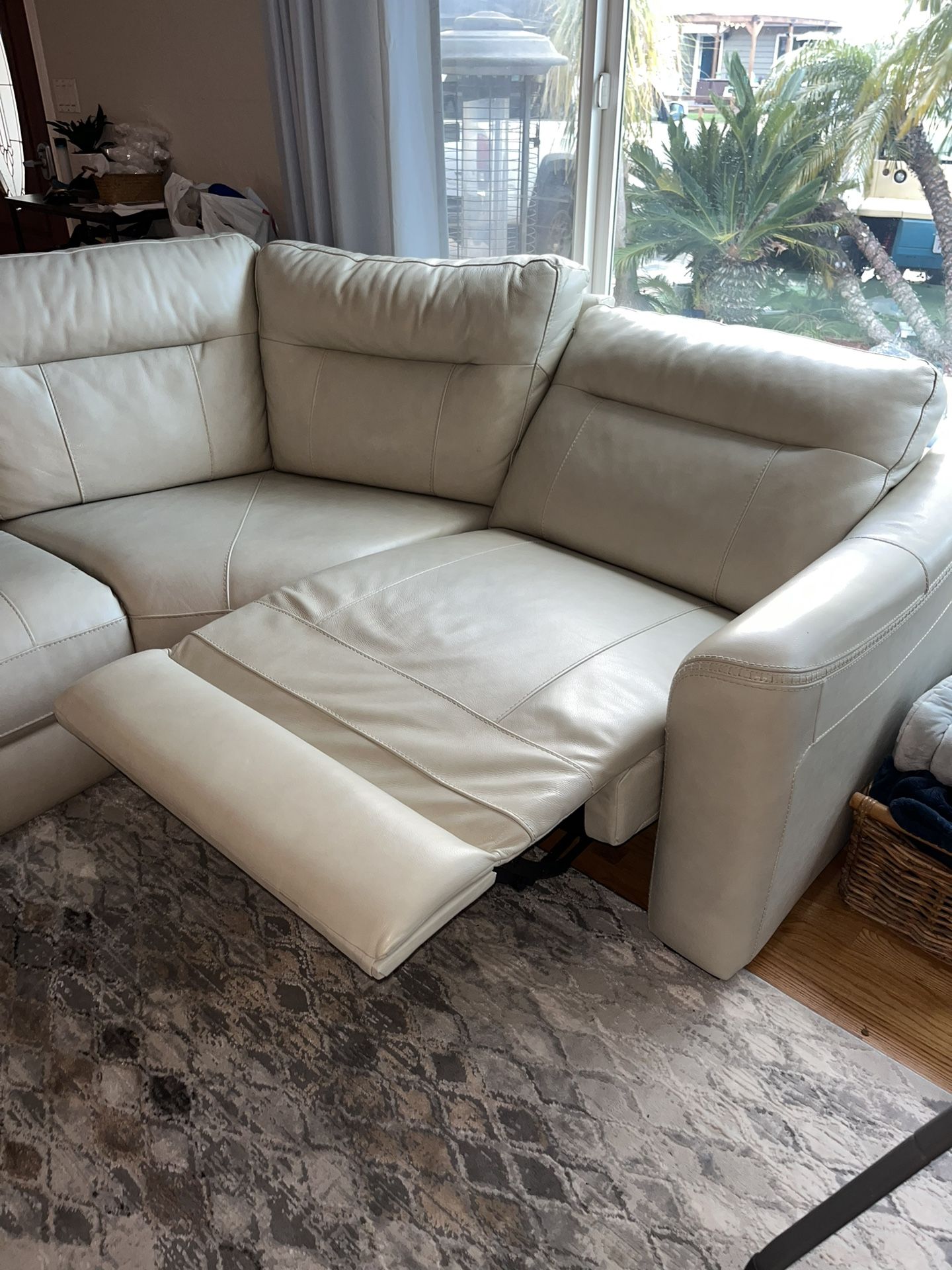 Jerome’s Premium Leather Cream Recliner Sectional