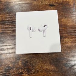 Apple AirPods Pro 2nd Generation with MagSafe Wireless Charging Case - White
