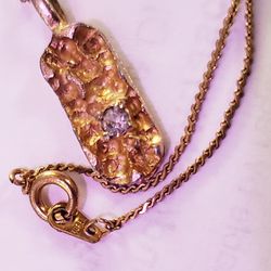 Gold N Quartz Necklace 