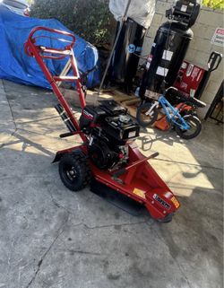 Toro SGR-13 390 cc Gasoline 4-Cycle Stump Grinder