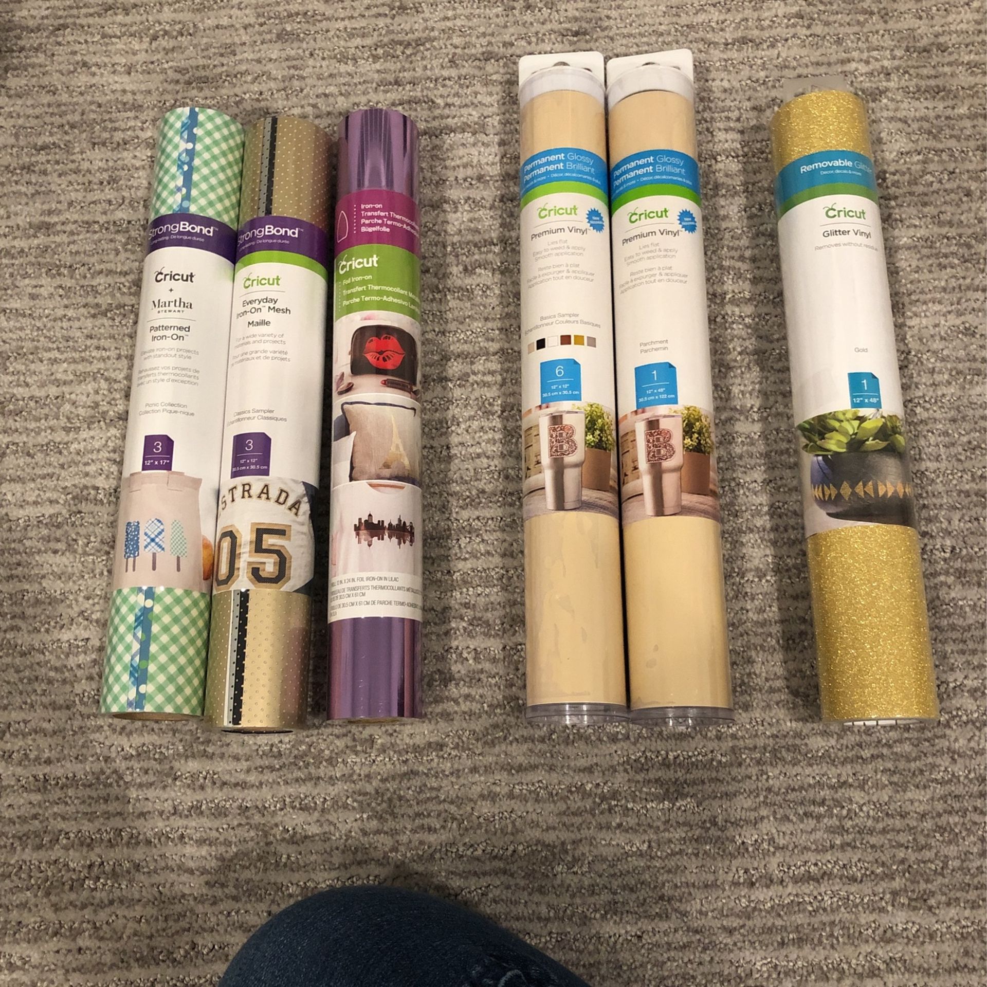 Cricut Vinyl/ iron-on