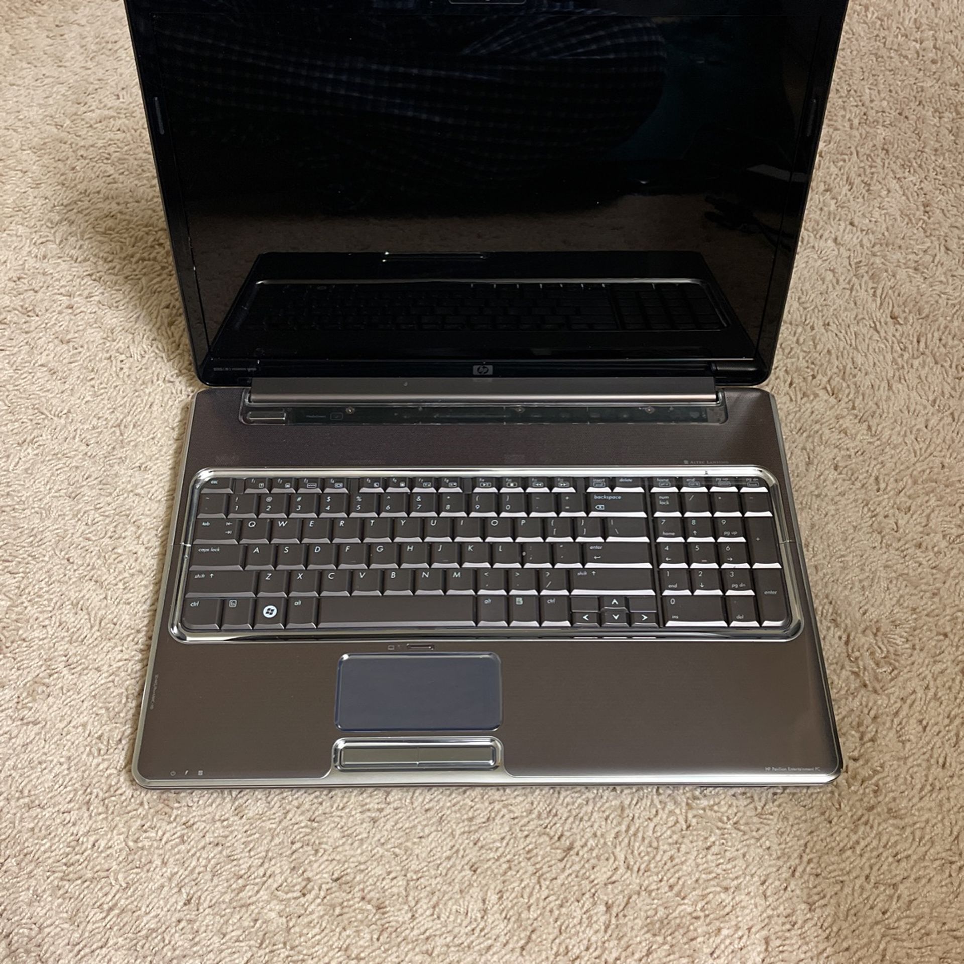 HP Pavilion 17.3” DV7 Laptop Notebook PC DV7-3174nr WINDOWS 7 Blu-Ray Drive