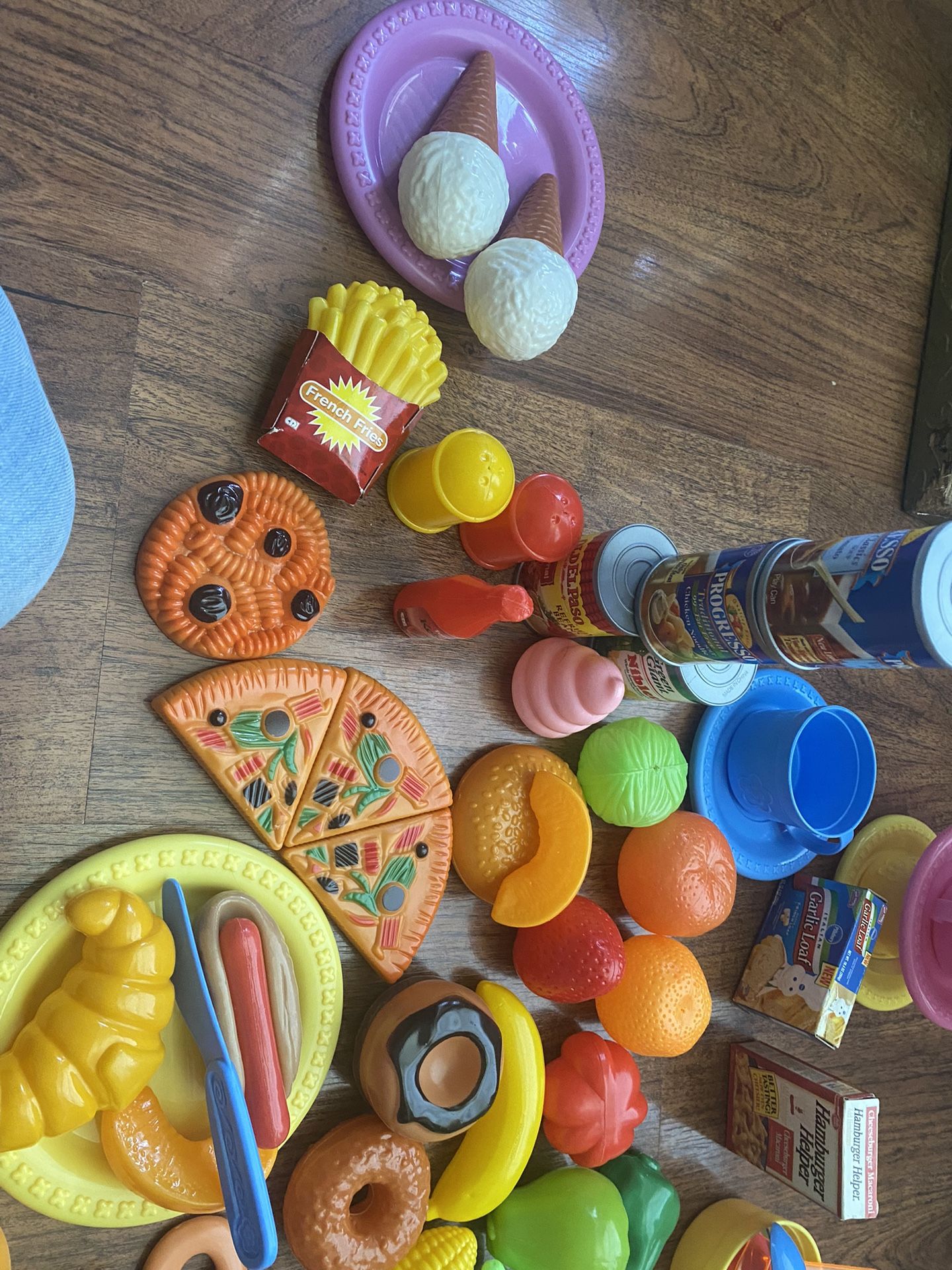 Juguetes Frutas Vegetales Y Utensilios De Cosina Para Niña Seminueva