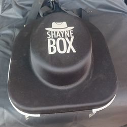 Hard case hat box with Stetson hat excellent condition