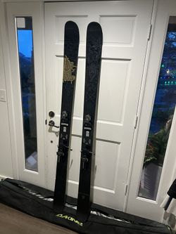 REI Line Influence Skies