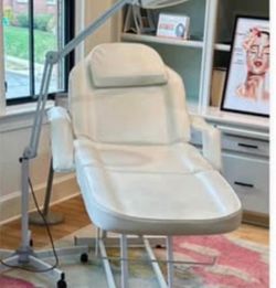 Adjustable treatment chair
