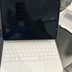 Brand New iPad Pro 512gb 11inch 4th Gen With Magic Keyboard