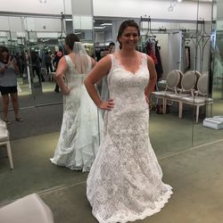 Brand New Oleg Cassini Wedding Dress