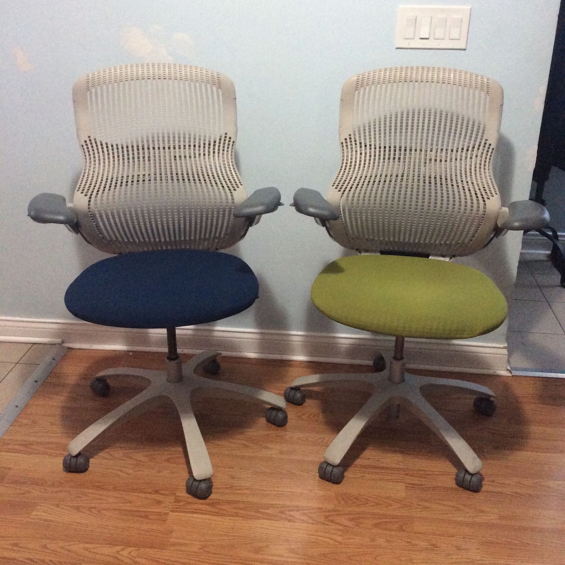 Knoll Task Chair 75 Dollar Each