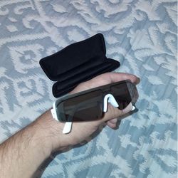 Balenciaga sunglasses unisex