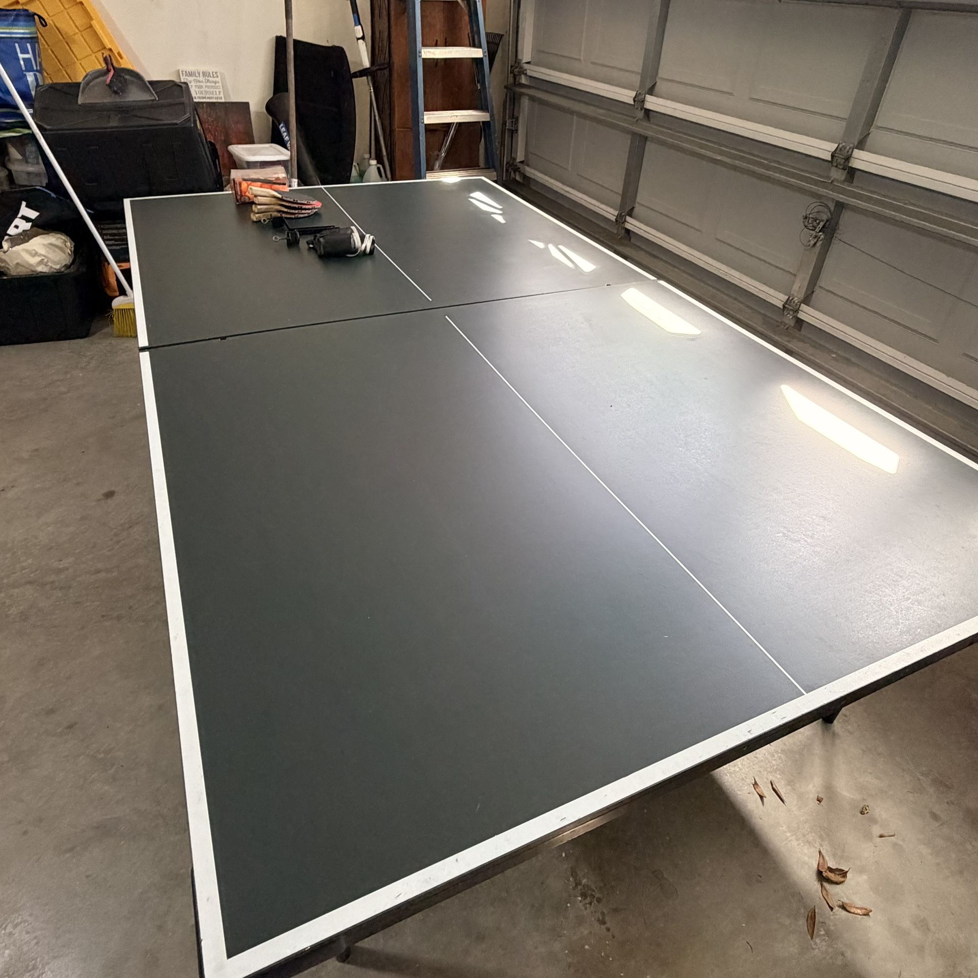 Ping pong table