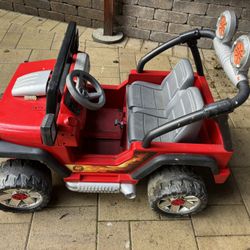 Fisher Price ride On Jeep