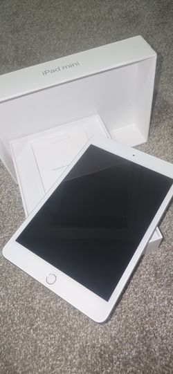 5TH GENERATION IPAD MINI Excellent Condition.