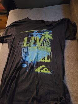 2 dollar shirt size medium used