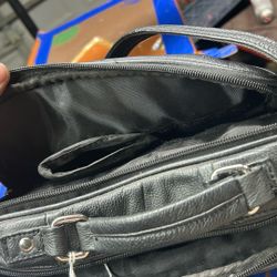 Locking Purse With Strap 