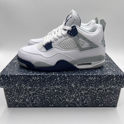 Midnight navy Jordan 4 retro