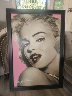 Extra Large Marilyn Monroe Picture Frame!