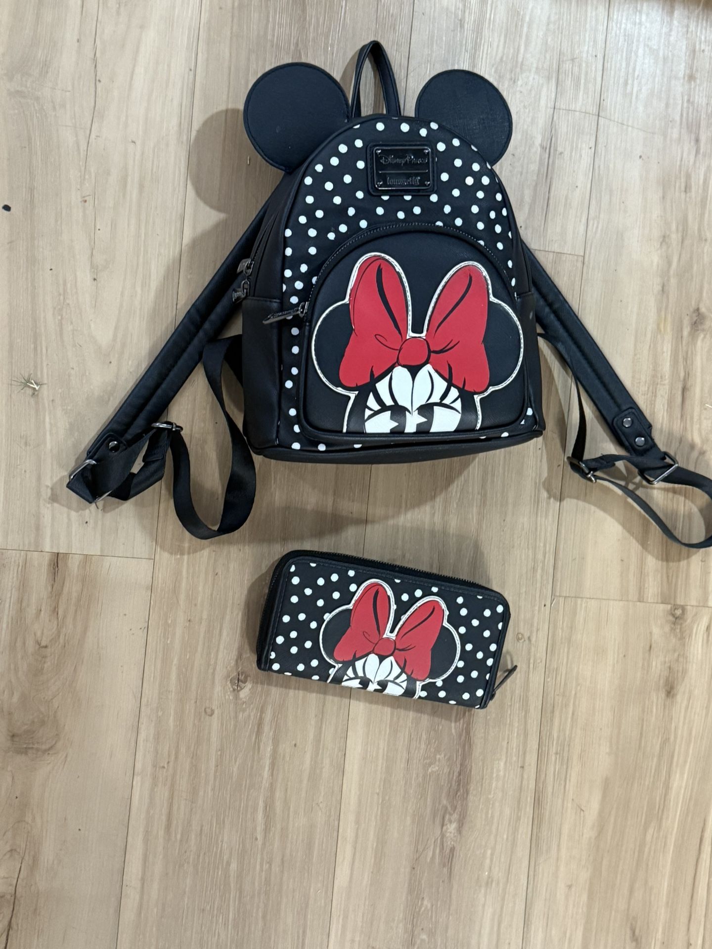 Disney Minnie Mouse Loungfly Backpack And Wallet