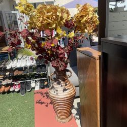 Vendo Diferentes Estilos De Floreros , Jarrones