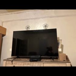 58" hisense TV