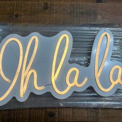 “Oh la la” Light Up Sign 