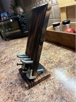 Cell phone cradle