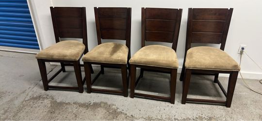 very strong clean super comfortable Set of 4 very strong clean super
