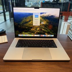 Apple 16" MacBook Pro M1 Pro 16GB Ram 512SSD! 90 day warranty! We offer financing!