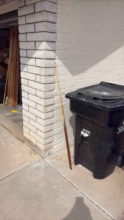 Pool cue