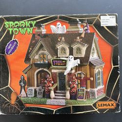 Halloween Spooky Town Lemax
