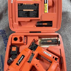 Paslode IM250 II 16-Gauge Nailer