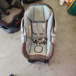 Baby Trend Baby Car Seat