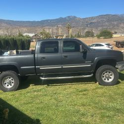 2004 CHEVY SILVERADO  2500