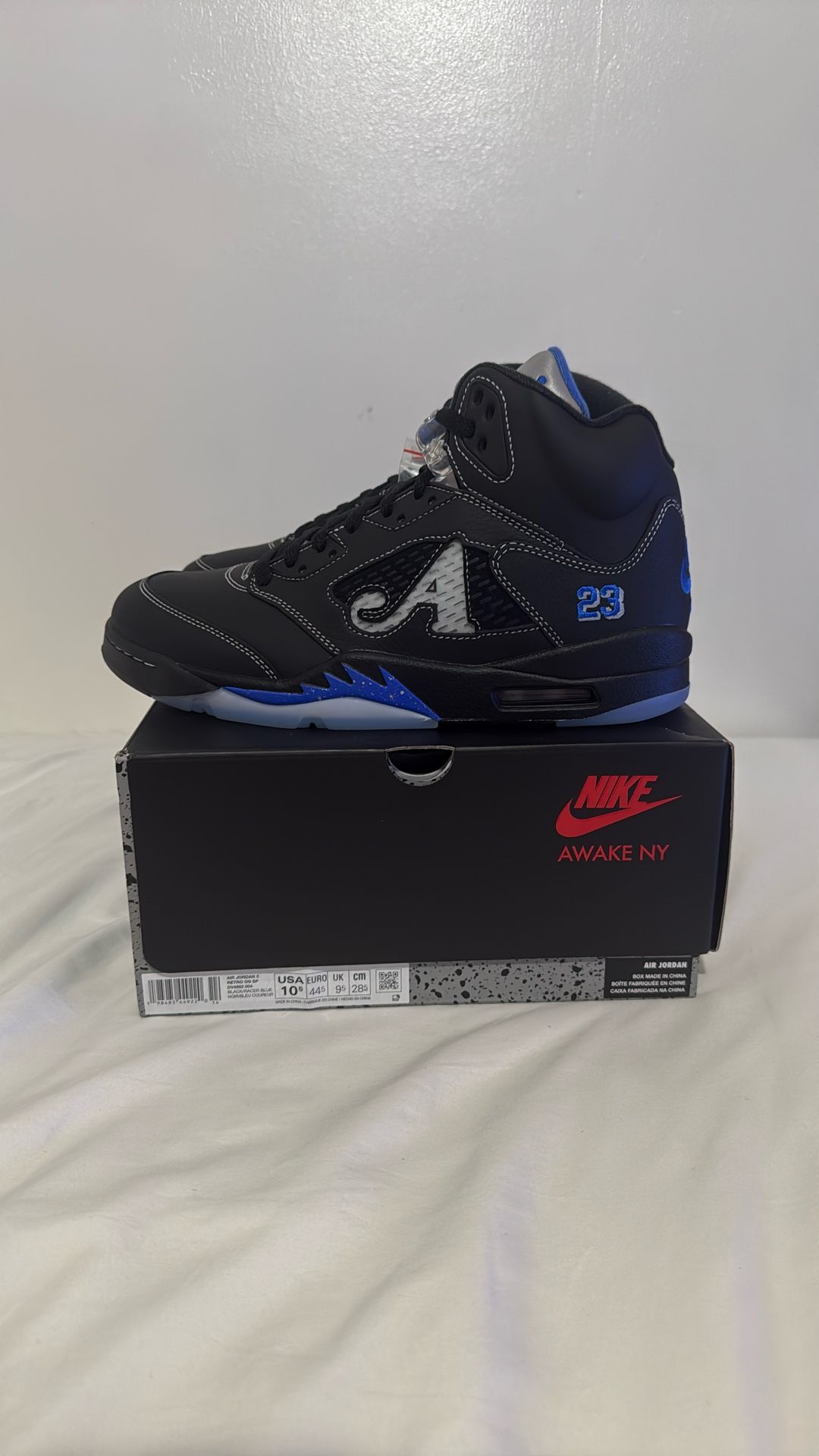 Awake Jordan 5 10.5 Brand new
