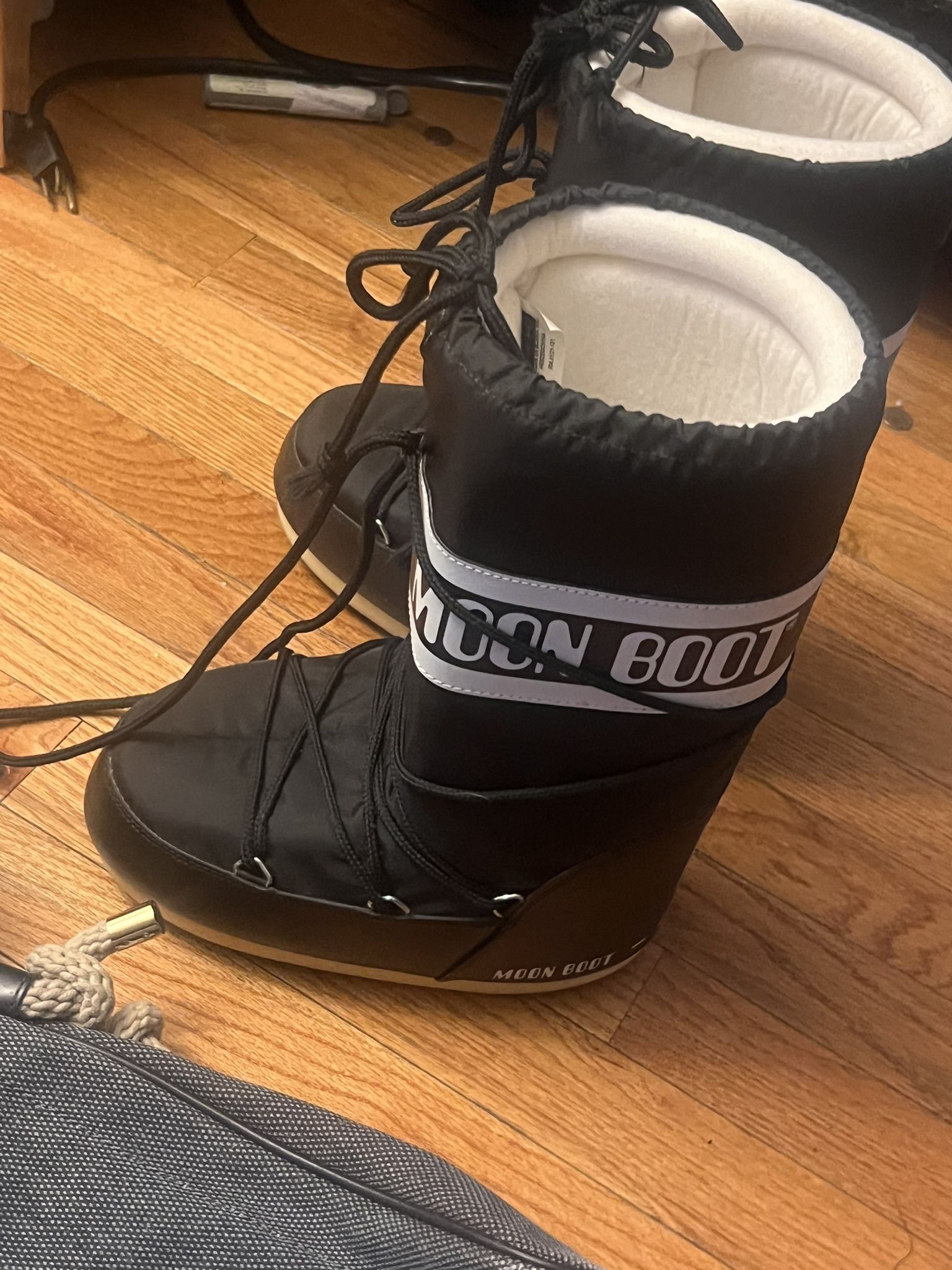 Moon Boots