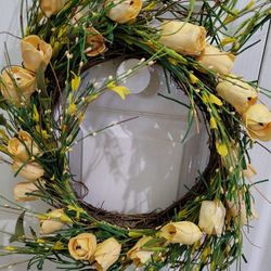 Yellow Tulip Floral Wreath 14"x20"