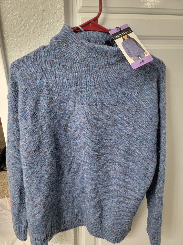 Well Worn Women Sweatshirt