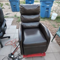 Power Recliner Leather Selling As Is
