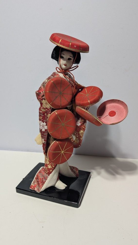 Vintage 14 Inch Japanese Doll With Spinning Hat Props And Kimono Display Figure

