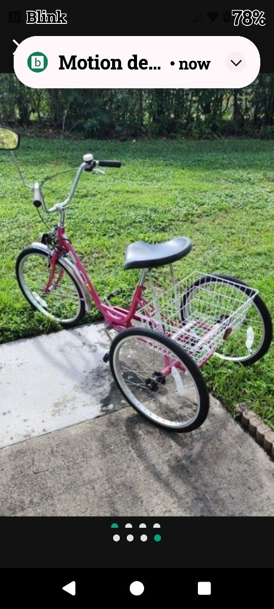 SUN TRIKE PINK! W Basket & BELL! HAS NEW TUBES! Great CONDITION