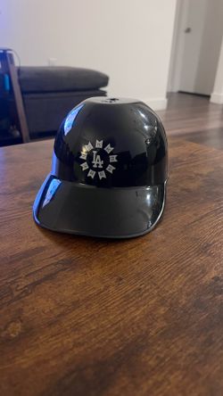 LA Dodgers Cap-Shaped Food Holder