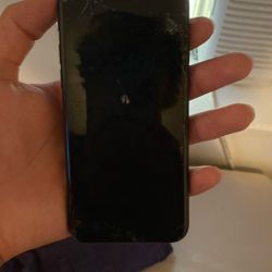 IPHONE SE (2020) 