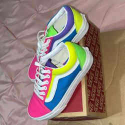 girls Vans shoes