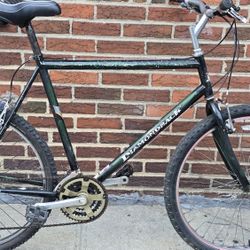 Diamondback 22" Mountain Bike...