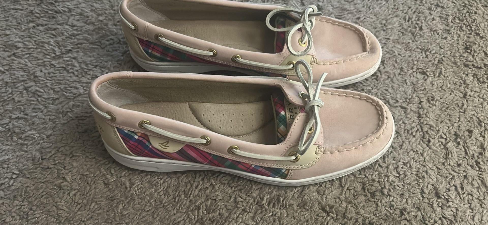 Sperry Women's Angelfish boat shoes size 9.5 Pink Plaid Loafers