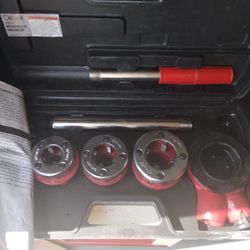 5pc Ratcheting Pipe Treader Set