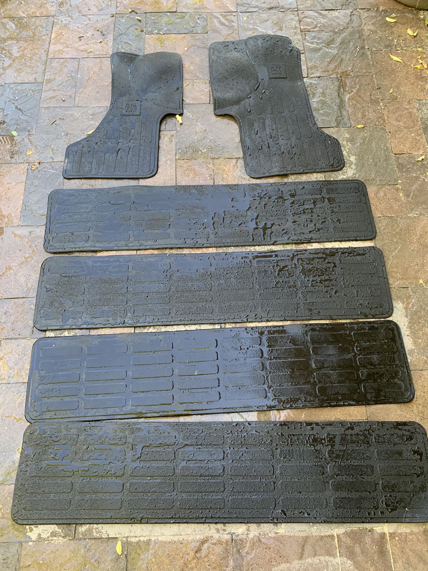 All-weather rubber floor mats Chevy Express GMC Savana